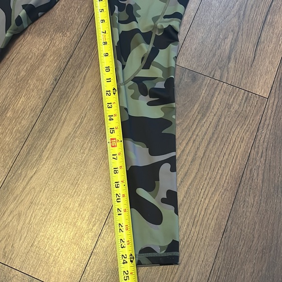 ZYIA Active 7/8 camo legging - Picture 2 of 7